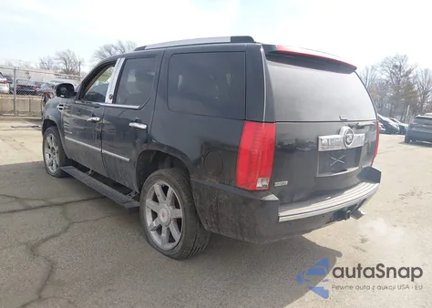 2011 Cadillac Escalade Premium z USA, uszkodzony, nr VIN 1GYS4CEF6BR155589